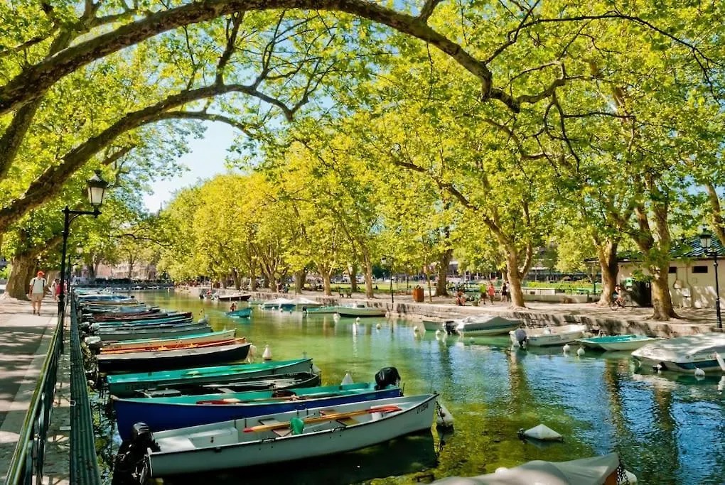 Maison Neuve- 5 Minutes Du Lac Saint-Jorioz France