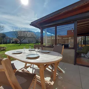 Entre Et Montagne, Cote Calme, Spacieux 3 Pieces Avec Grand Jardin Appartement